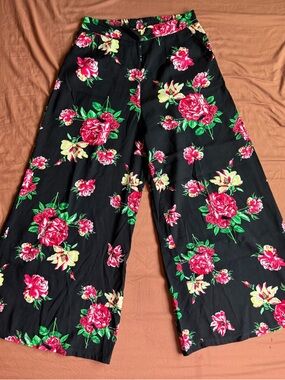 Wide-Leg Floral Pants